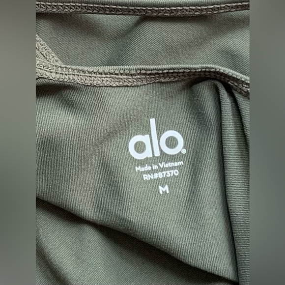 Alo Yoga Lotus Tank Jungle Green - Picture 4 of 7